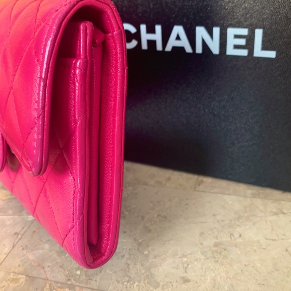 ❤️❤️SOLD❤️❤️Chanel short wallet - Picture 5 of 13
